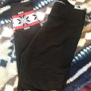 VS holiday leggings